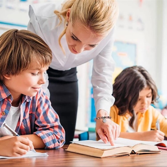 $4 NATURAL STONE TEACHER BEADED BRACELET. NEW. $4 WHEN BUNDLED WITH 3 OR MORE - Picture 2 of 16